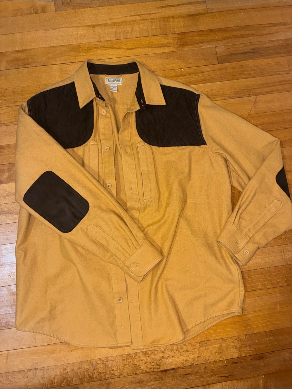 LLBean Brown Quilted-Shoulder Chamois Tan Shirt -Size: Large 100% Cotton